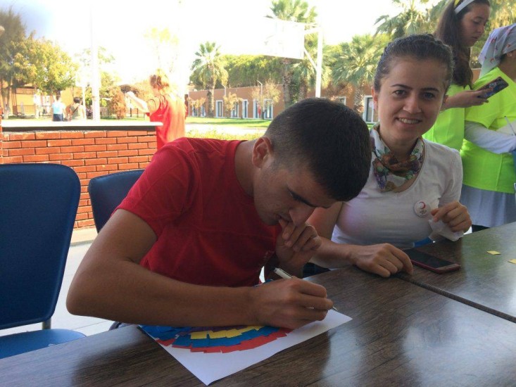 Otizm kampında aileler nefes aldı