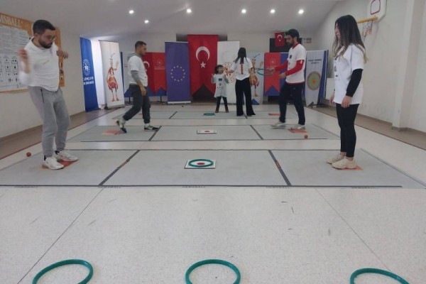 Otizme Doğan Güneş: Hemsball (HERSA) Projesi